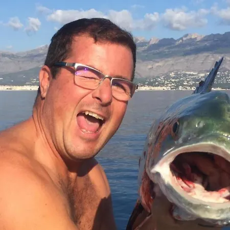 Edificio Ricardo ベニドルム