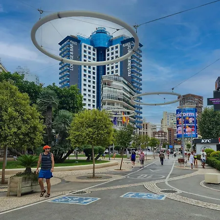 Edificio Ricardo Lägenhet *